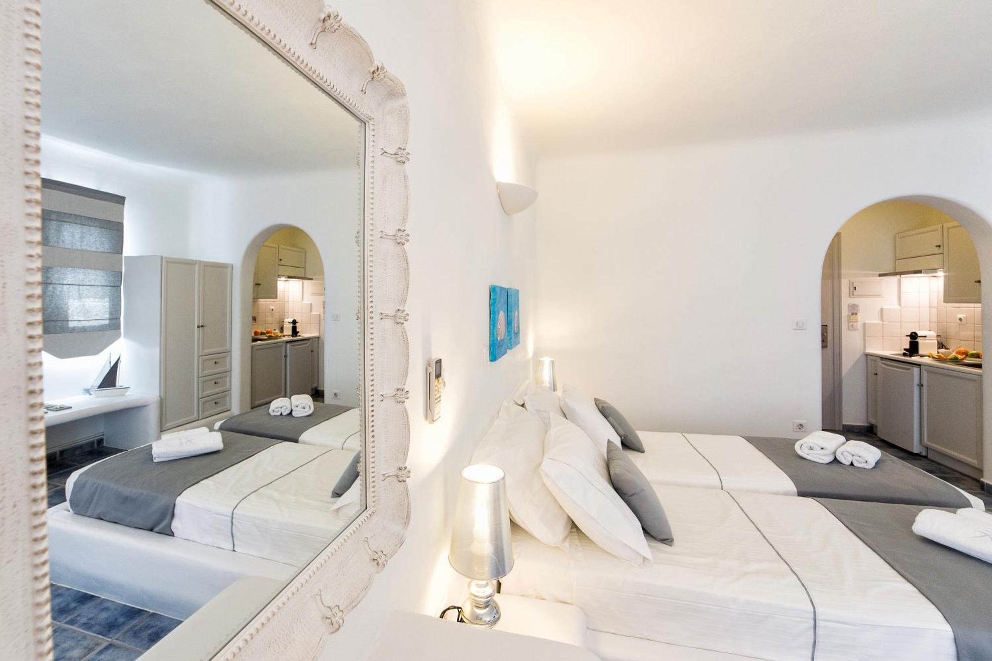 Yades - All Sea View Suites - Adults Only Naoussa Esterno foto