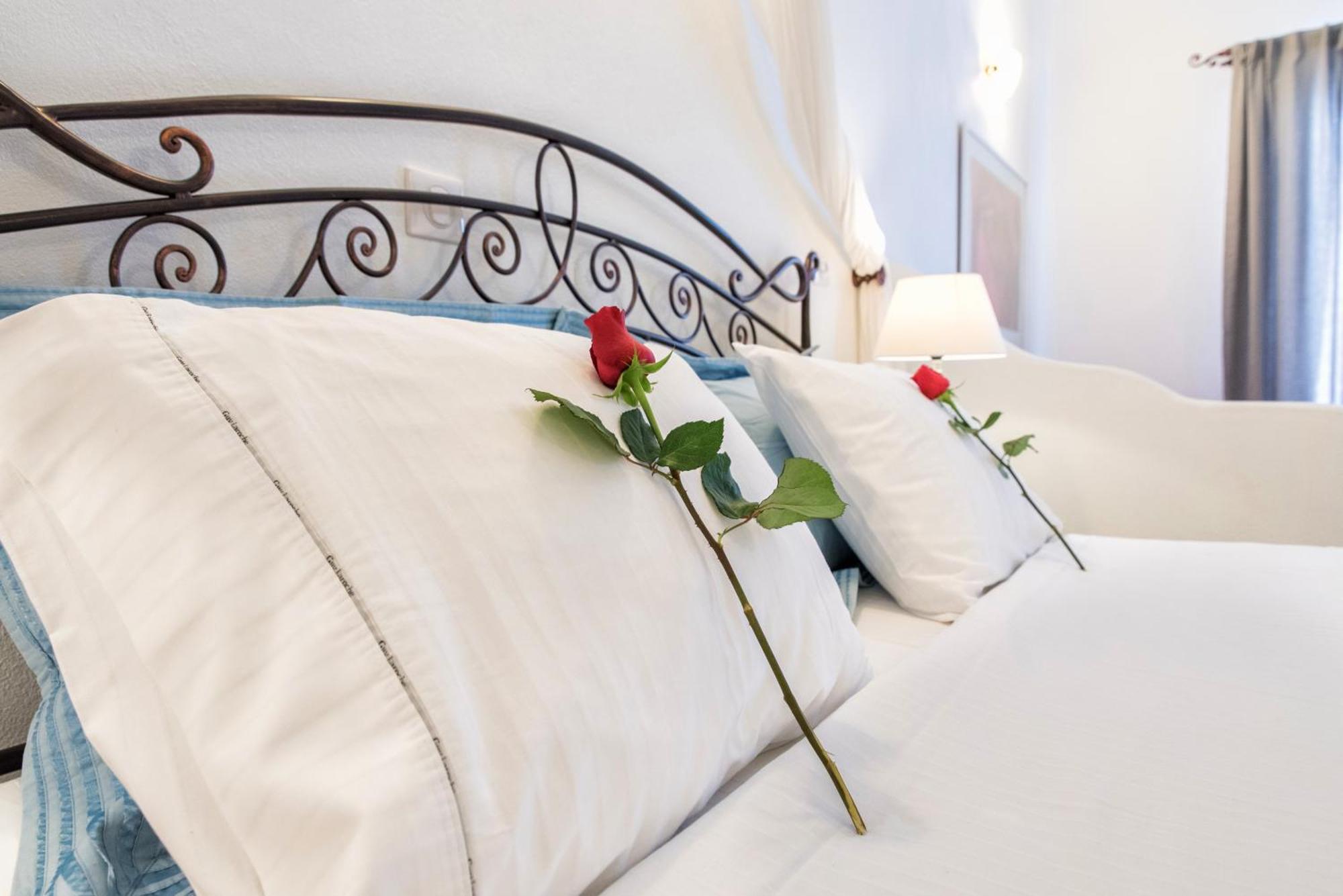 Yades - All Sea View Suites - Adults Only Naoussa Esterno foto